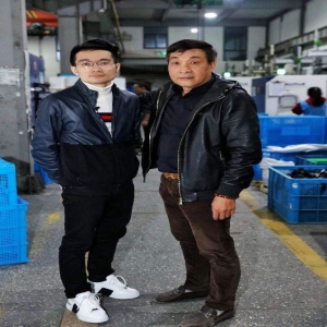 把舊產品當廢品賣掉，浙江“廠二代”做出智能垃圾桶：不要利潤要品牌